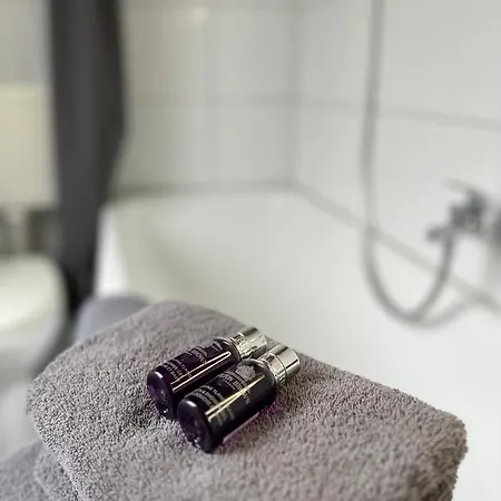 Apartamento Moderner Altbaucharme In Zentraler Lage Kiel