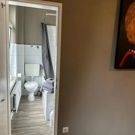 Apartamento Moderner Altbaucharme In Zentraler Lage
