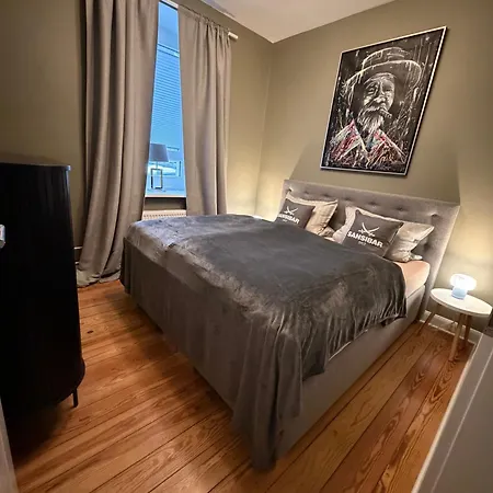 Apartamento Moderner Altbaucharme In Zentraler Lage Kiel
