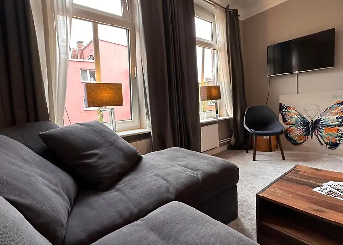 Apartamento Moderner Altbaucharme In Zentraler Lage *