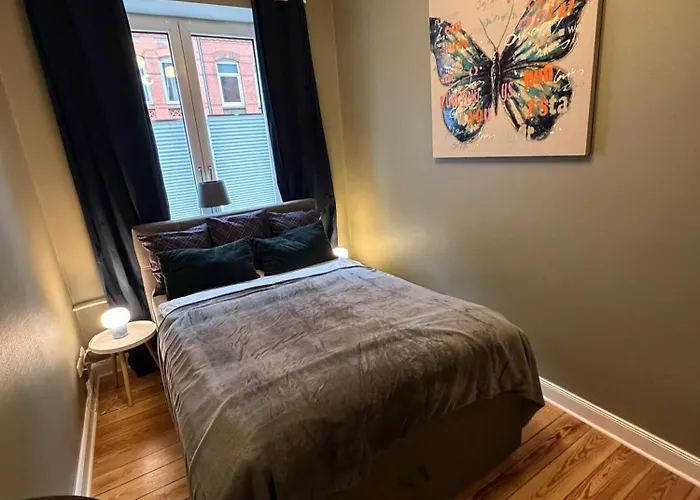 Apartamento Moderner Altbaucharme In Zentraler Lage *